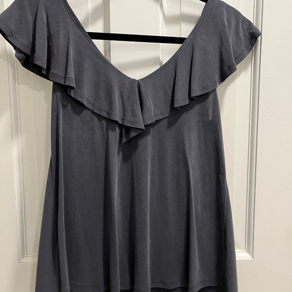 Grey Ruffled Top (Small) - Picture 3 of 3